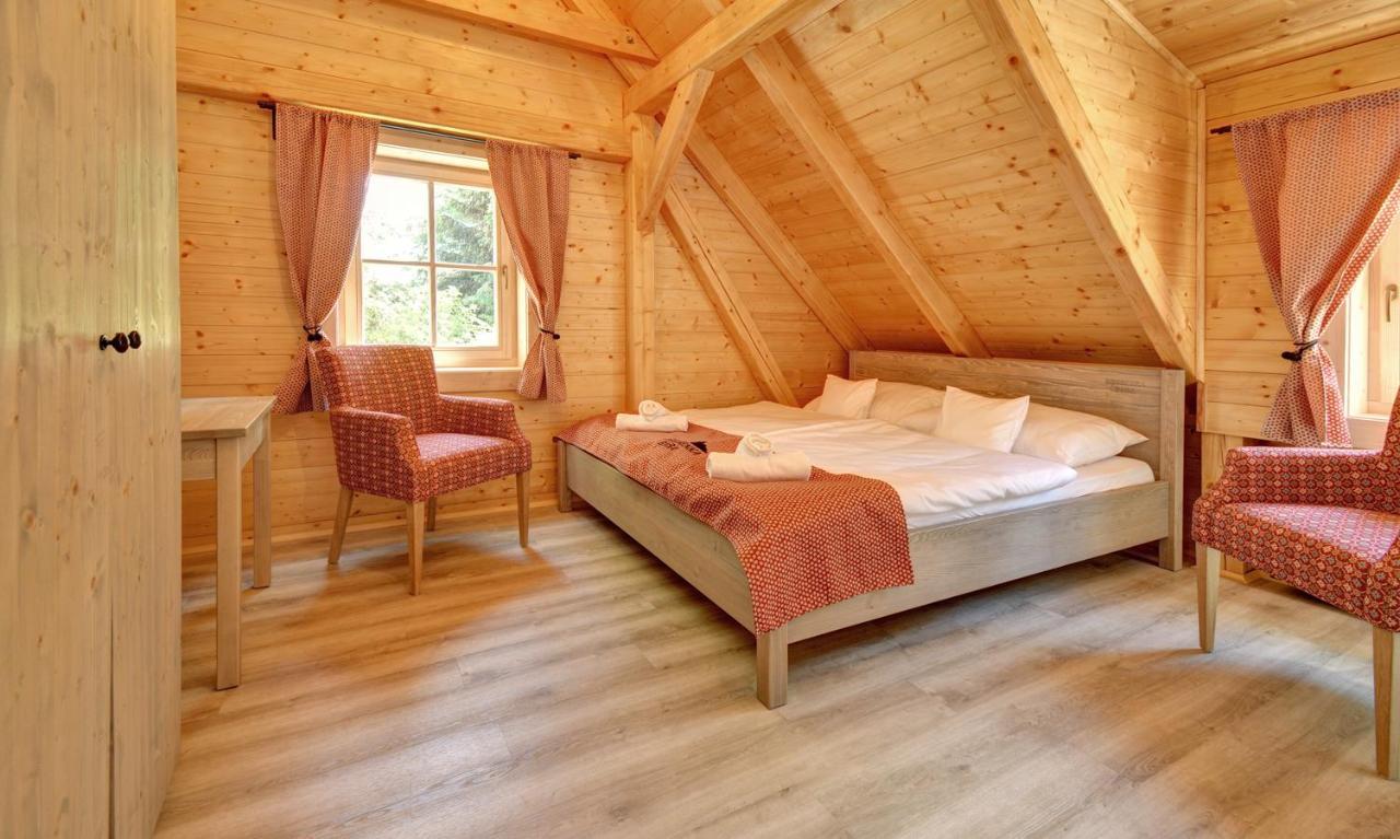 Roubenka Pod Troskami Apartment
